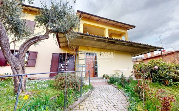 casa indipendente in vendita a Monte San Pietro in zona Monte San Giovanni
