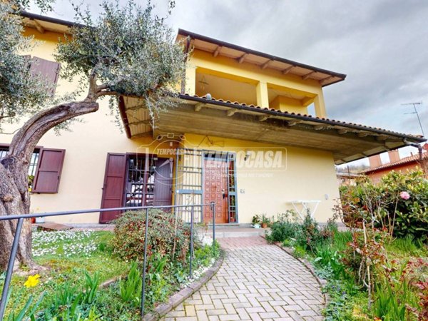 casa indipendente in vendita a Monte San Pietro in zona Monte San Giovanni