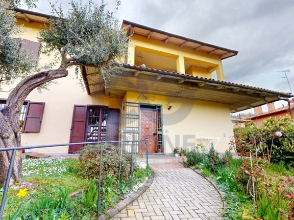 casa indipendente in vendita a Monte San Pietro in zona Monte San Giovanni