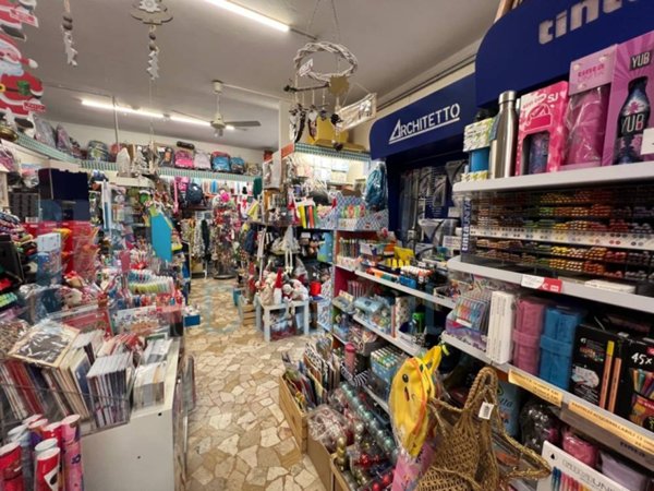 negozio in vendita a Monte San Pietro