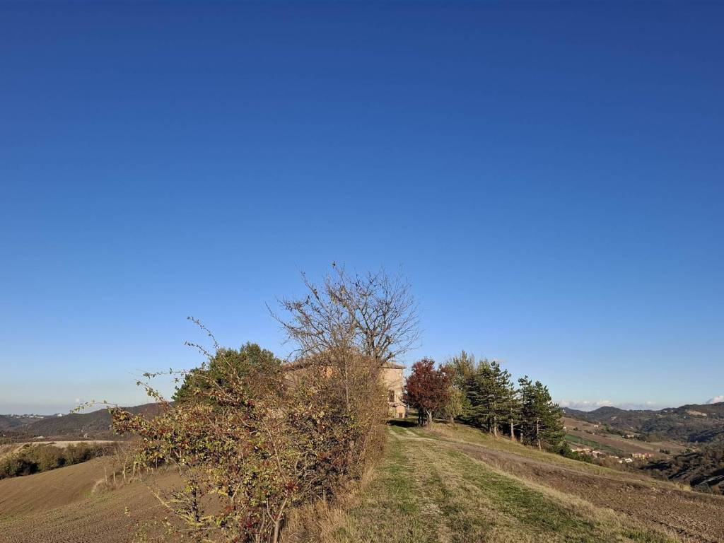 casa indipendente in vendita a Monte San Pietro in zona Badia