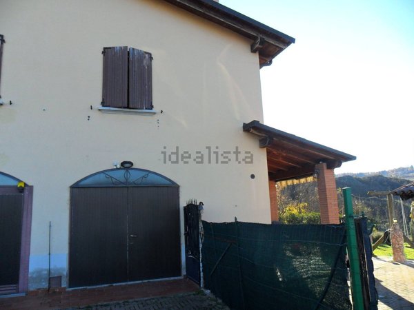 quadrivano in vendita a Monte San Pietro in zona Oca