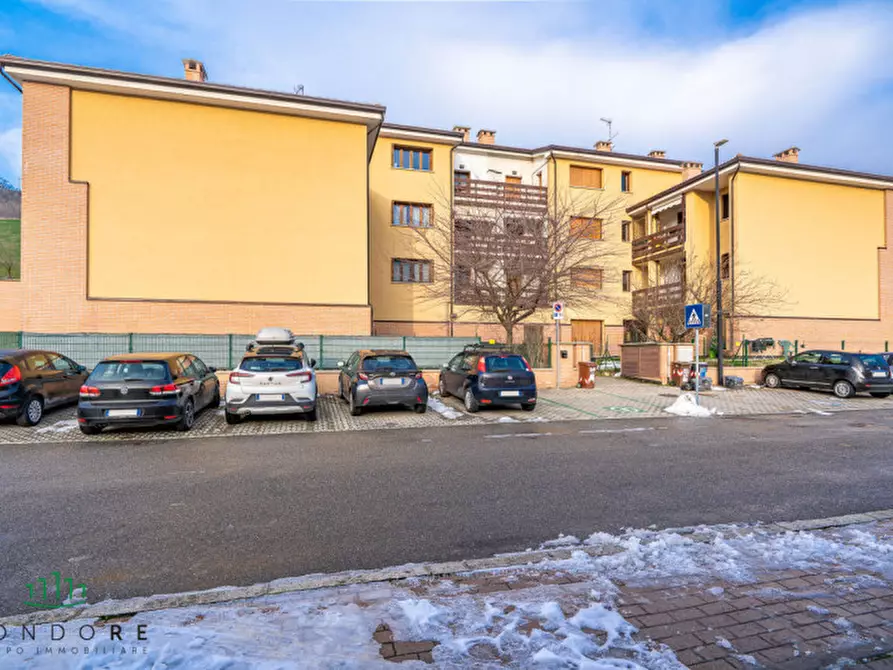 appartamento in vendita a Monte San Pietro in zona Monte San Giovanni