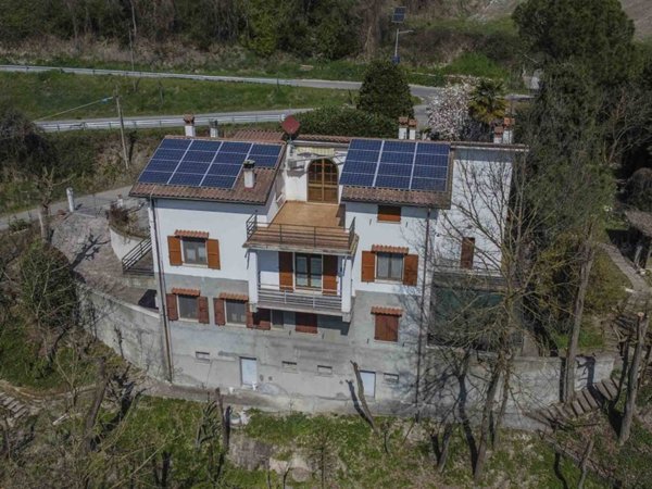 casa indipendente in vendita a Monte San Pietro in zona Calderino
