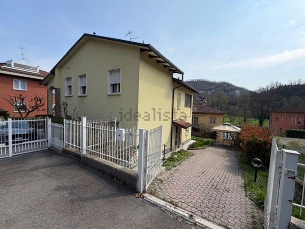 appartamento in vendita a Monte San Pietro in zona Calderino