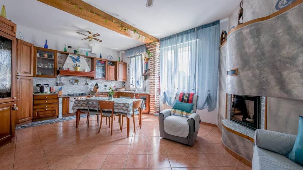 appartamento in vendita a Monte San Pietro in zona Calderino