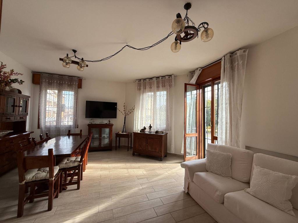 appartamento in vendita a Monte San Pietro in zona Calderino