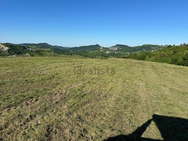 terreno agricolo in vendita a Monte San Pietro in zona Badia