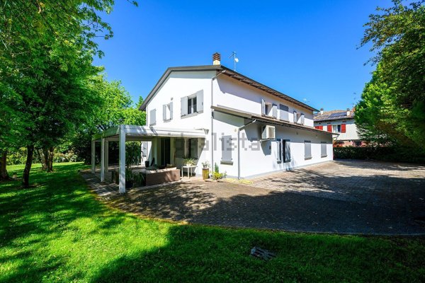 casa indipendente in vendita a Monte San Pietro