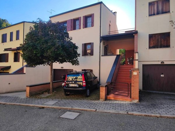 casa indipendente in vendita a Monte San Pietro in zona Calderino