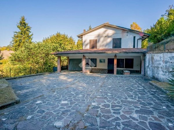 casa indipendente in vendita a Monte San Pietro in zona Loghetto
