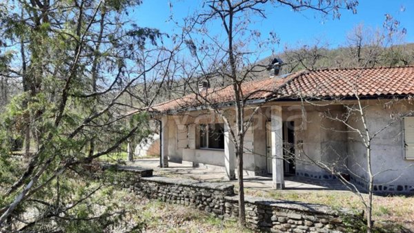 casa indipendente in vendita a Monzuno in zona Rioveggio