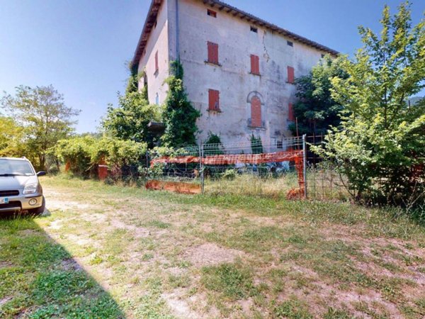 casa indipendente in vendita a Monzuno