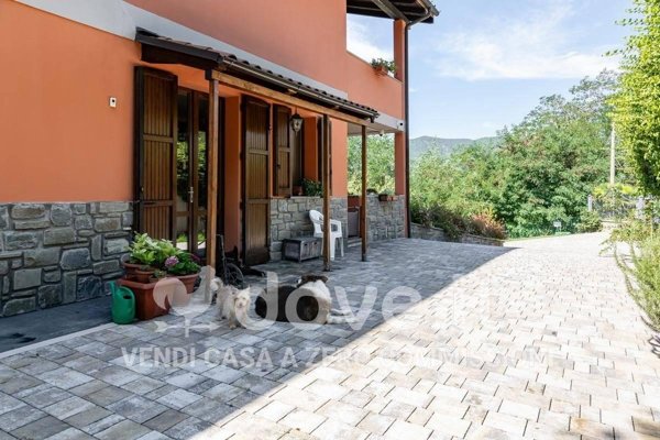 casa indipendente in vendita a Monzuno in zona Rioveggio
