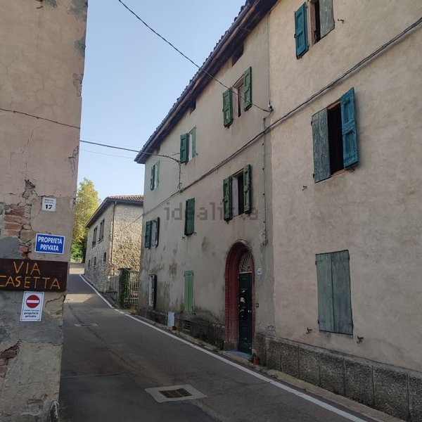 casa indipendente in vendita a Monzuno in zona Rioveggio