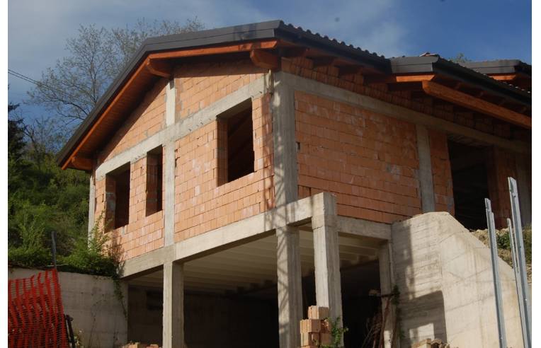 casa indipendente in vendita a Monzuno