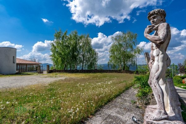 negozio in vendita a Monzuno in zona Rioveggio