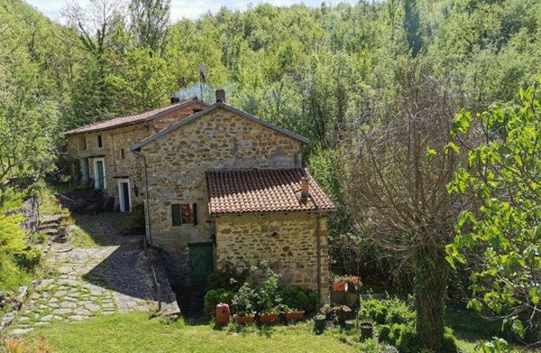 casa indipendente in vendita a Monzuno in zona Rioveggio