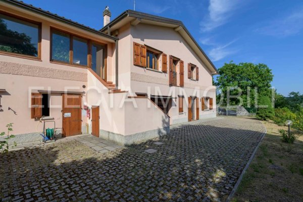 casa indipendente in vendita a Monzuno