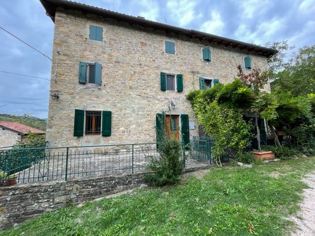 casale in vendita a Monzuno in zona Rioveggio