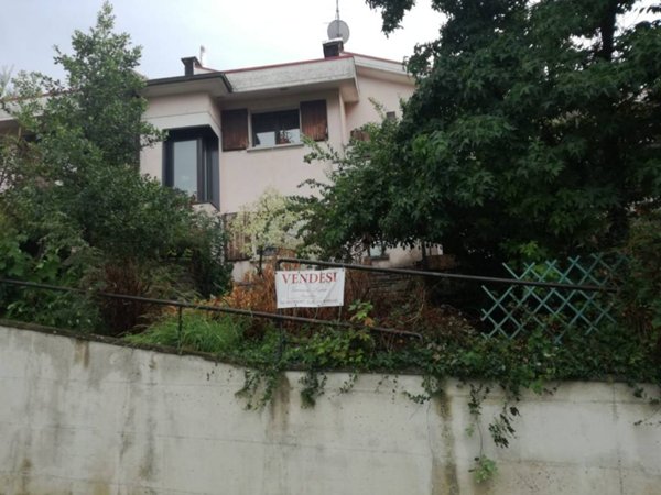 casa indipendente in vendita a Monzuno
