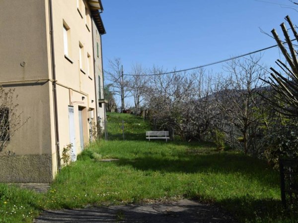 casa indipendente in vendita a Monzuno in zona Rioveggio