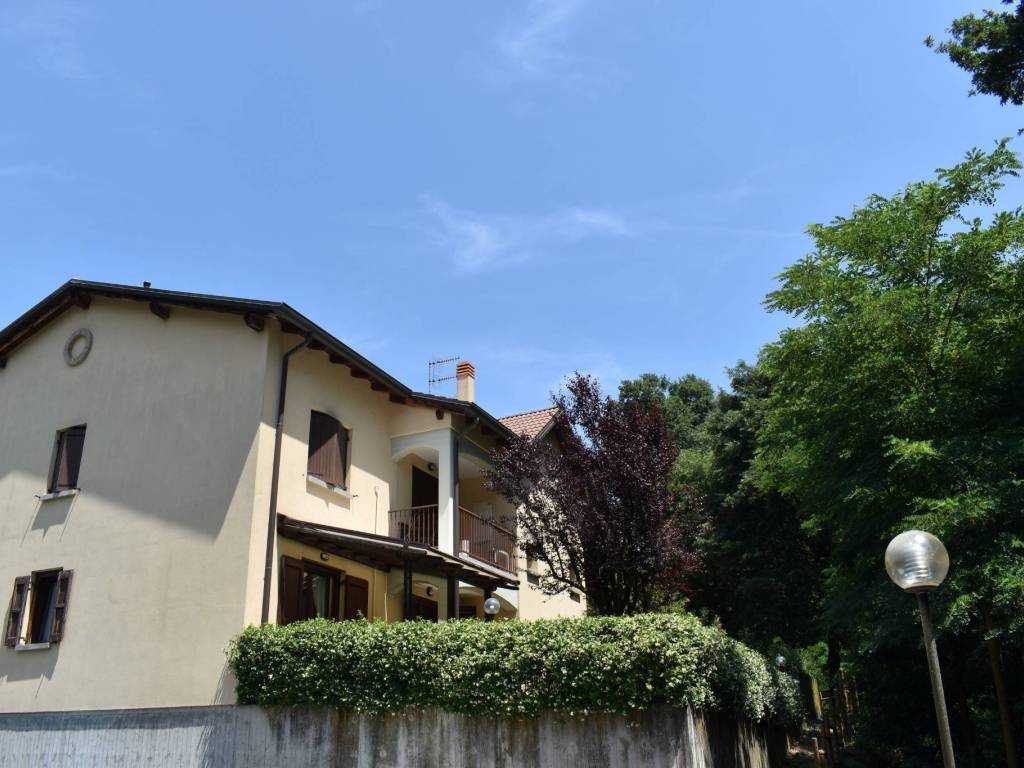 appartamento in vendita a Monzuno in zona Rioveggio