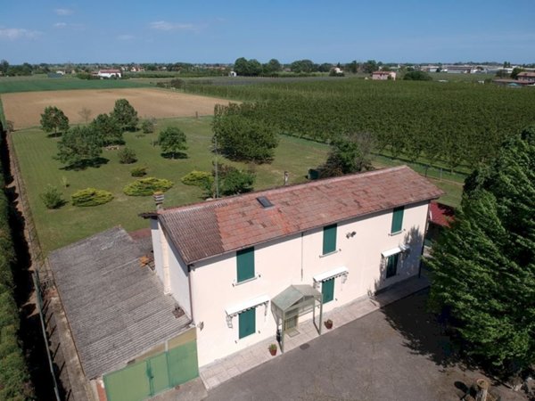 casa indipendente in vendita a Mordano in zona Bubano