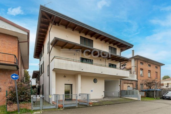 casa semindipendente in vendita a Mordano
