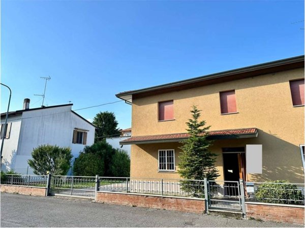 casa indipendente in vendita a Mordano