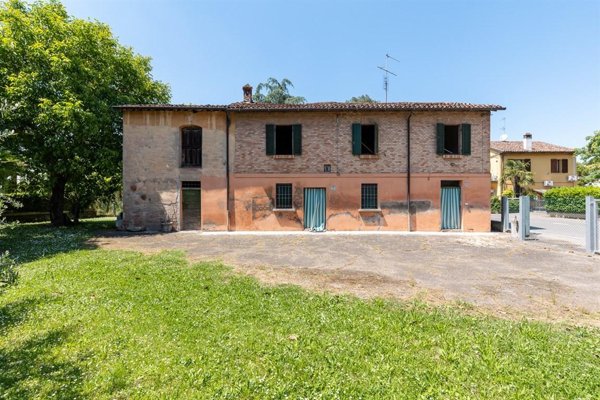 casa indipendente in vendita a Mordano