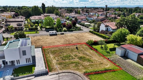 casa indipendente in vendita a Mordano