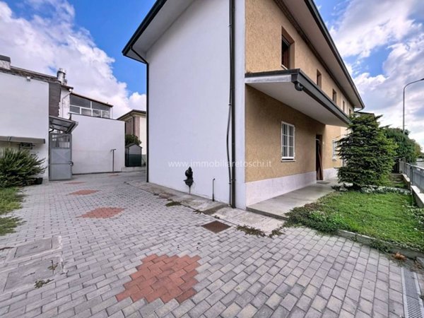 casa indipendente in vendita a Mordano