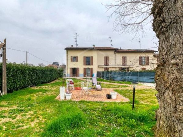 casa indipendente in vendita a Mordano