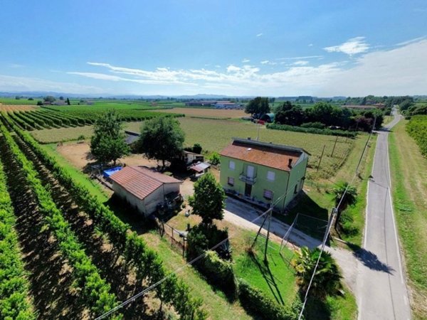 casa indipendente in vendita a Mordano