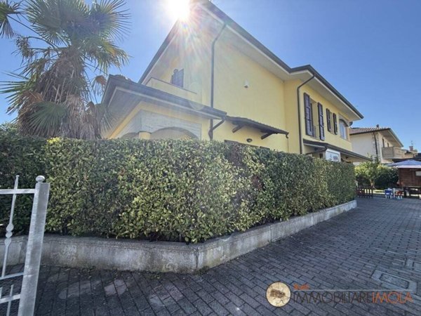 casa indipendente in vendita a Mordano