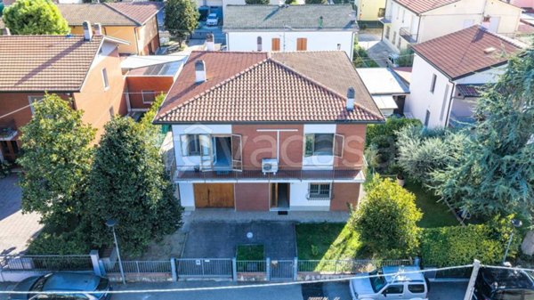 casa indipendente in vendita a Mordano
