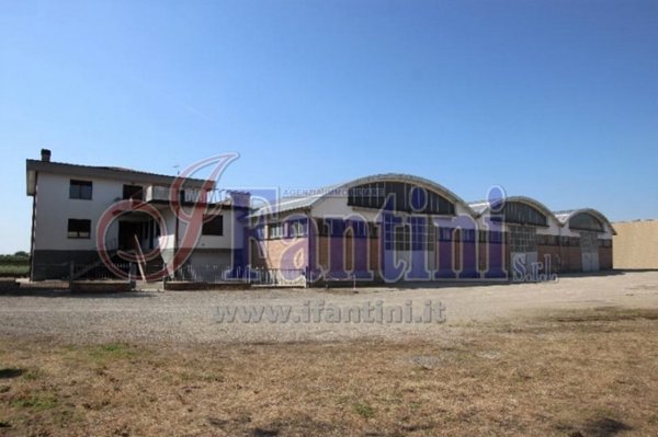 locale di sgombero in vendita ad Ozzano dell'Emilia
