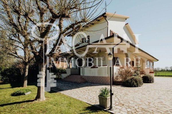 casa indipendente in vendita ad Ozzano dell'Emilia