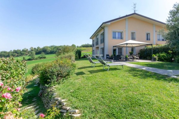 casa indipendente in vendita ad Ozzano dell'Emilia in zona Tolara