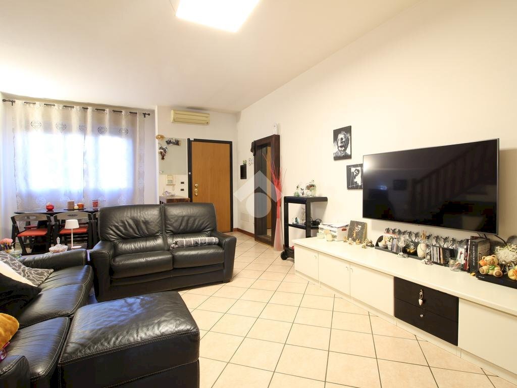 casa indipendente in vendita ad Ozzano dell'Emilia