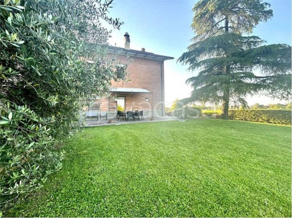 casa indipendente in vendita ad Ozzano dell'Emilia in zona Tolara