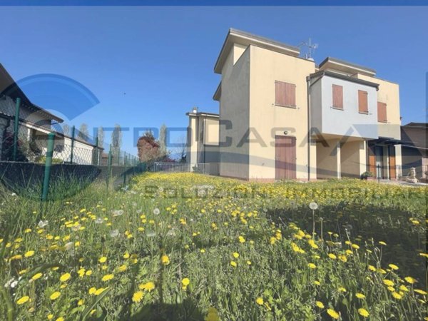 casa indipendente in vendita ad Ozzano dell'Emilia