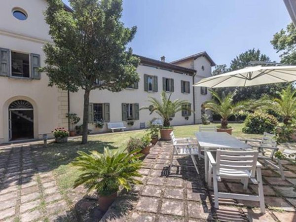 casa indipendente in vendita ad Ozzano dell'Emilia