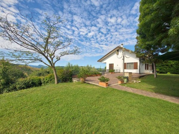 casa indipendente in vendita ad Ozzano dell'Emilia in zona Mercatale