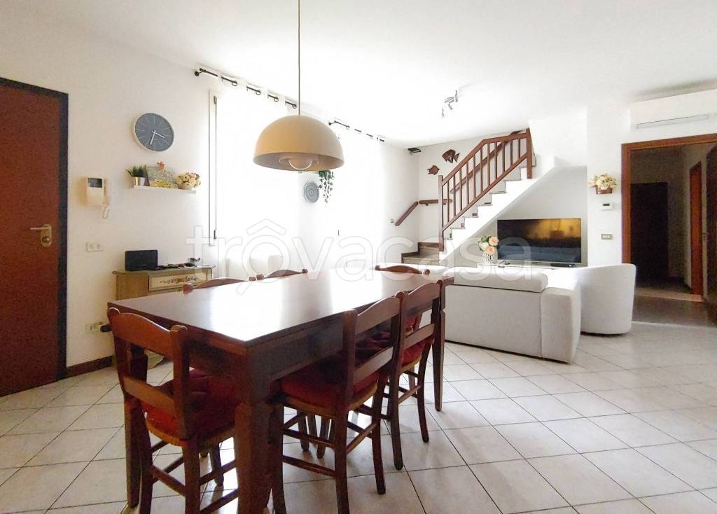 appartamento in vendita ad Ozzano dell'Emilia in zona Tolara