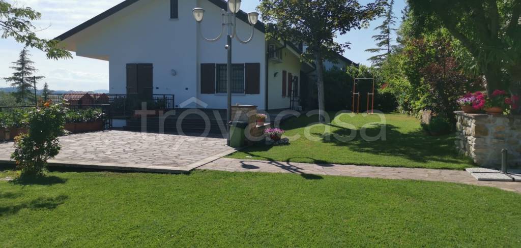 casa indipendente in vendita ad Ozzano dell'Emilia in zona Tolara