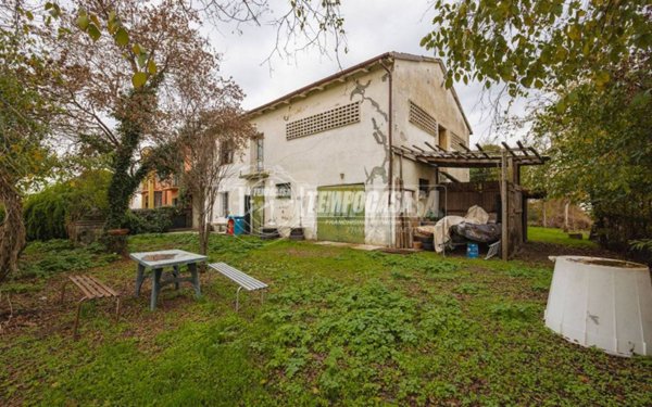 casa indipendente in vendita ad Ozzano dell'Emilia