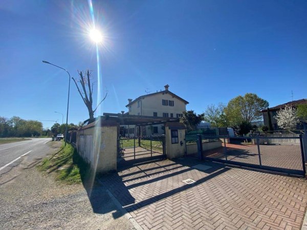 appartamento in vendita ad Ozzano dell'Emilia in zona Osteria Nuova