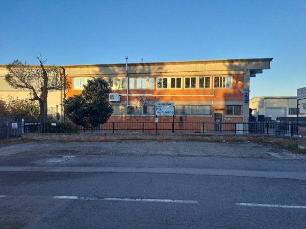 capannone in vendita ad Ozzano dell'Emilia